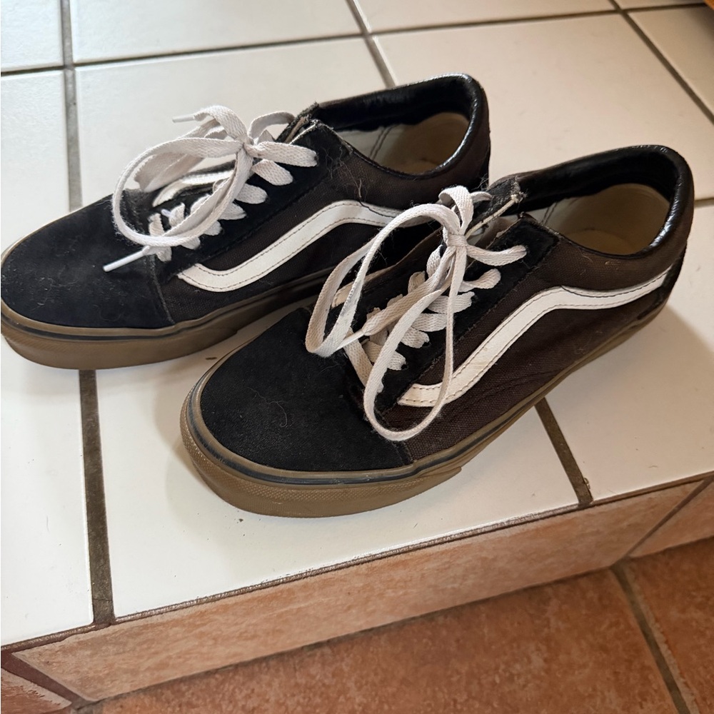 Vans - Picture 4 of 12
